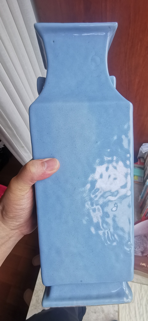 古玩陶瓷清晚期 天藍釉雙耳四方瓶真品鑒賞圖