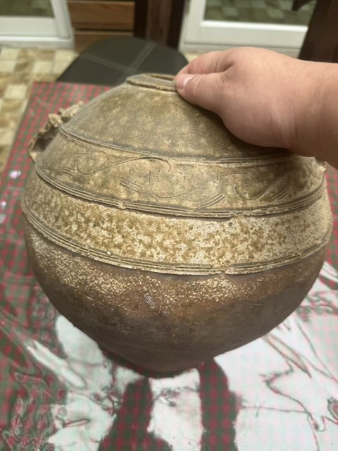 古玩陶瓷漢代青瓷罐真品鑒賞圖
