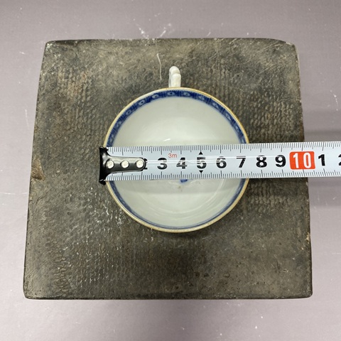 古玩陶瓷清乾隆·亭臺樓閣山水·青花執杯拍賣,當前價格1260元