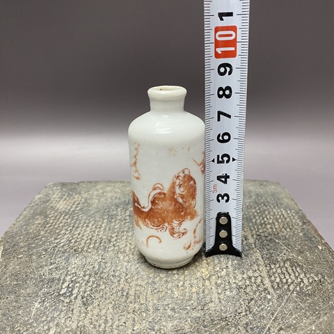 古玩陶瓷清晚期·太師少保礬紅鼻煙壺拍賣,當(dāng)前價(jià)格1200元