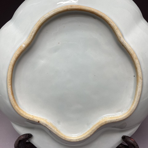 古玩陶瓷樓臺亭閣山水紋青花盤真品鑒賞圖