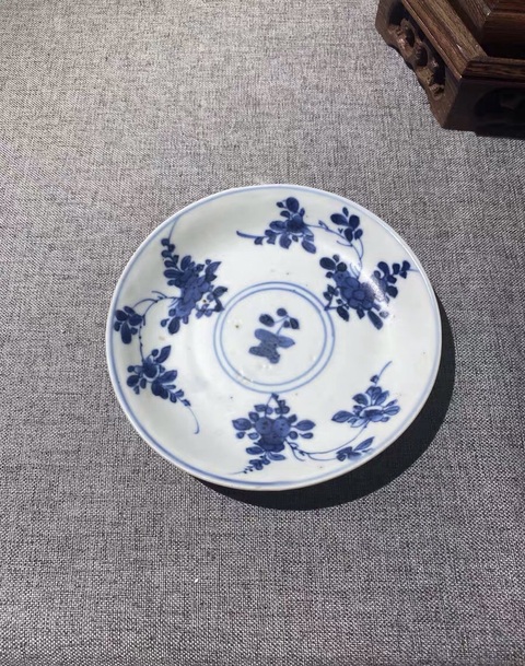 古玩陶瓷青花折枝花卉紋盤真品鑒賞圖