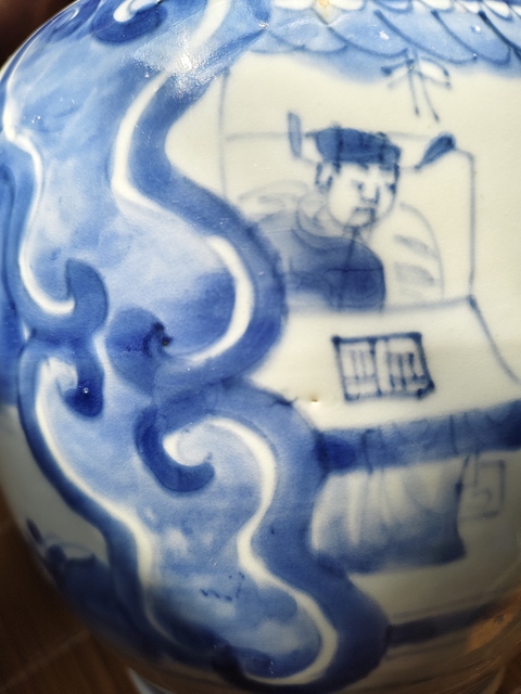 古玩陶瓷青花瓶真品鑒賞圖