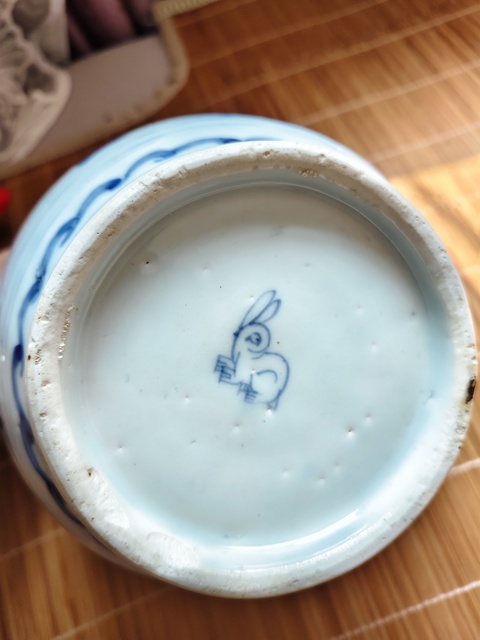 古玩陶瓷青花瓶真品鑒賞圖