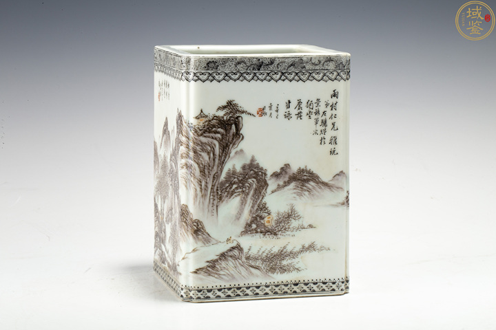 古玩陶瓷墨彩通景山水倭角四方筆筒真品鑒賞圖