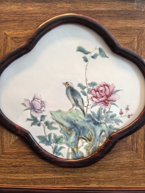 古玩陶瓷民國(guó)細(xì)路粉彩花鳥(niǎo)瓷板真品鑒賞圖