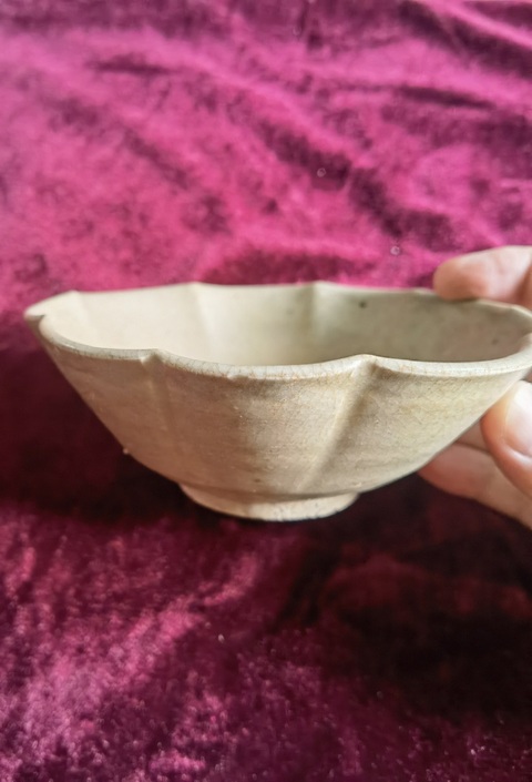 古玩陶瓷青白釉花口碗真品鑒賞圖