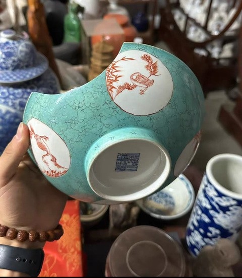 古玩陶瓷乾隆蘆雁紋碗真品鑒賞圖