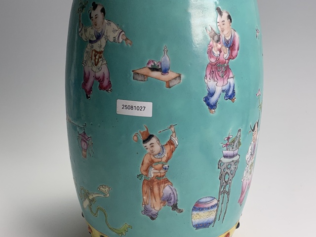 古玩陶瓷民國·松石綠釉粉彩人物紋鼓釘蓋罐拍賣，當前價格12432元