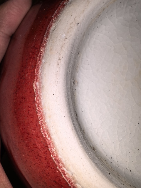 古玩陶瓷紅釉天球瓶真品鑒賞圖