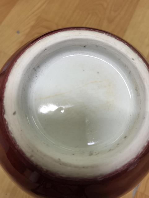 古玩陶瓷紅釉天球瓶真品鑒賞圖