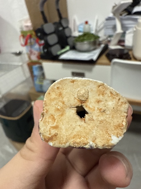 古玩陶瓷窯變紅釉人物塑像真品鑒賞圖