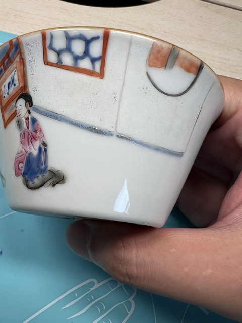 古玩陶瓷清道光粉彩人物故事圖馬蹄杯真品鑒賞圖