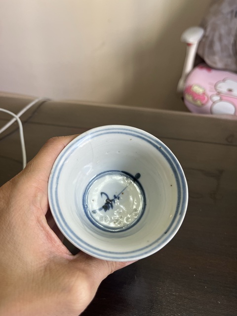 古玩陶瓷蝶紋青花高足杯真品鑒賞圖