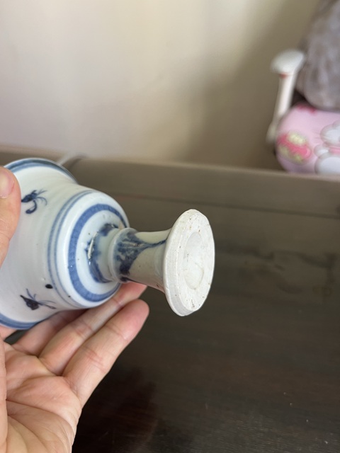 古玩陶瓷蝶紋青花高足杯真品鑒賞圖