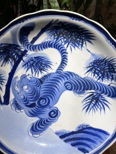古玩陶瓷民國青花盤真品鑒賞圖