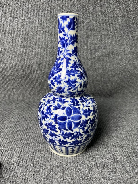 古玩陶瓷青花皮球花花卉紋葫蘆瓶真品鑒賞圖