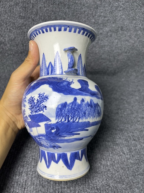 古玩陶瓷青花山水人物故事紋如意耳尊拍賣，當前價格6588元