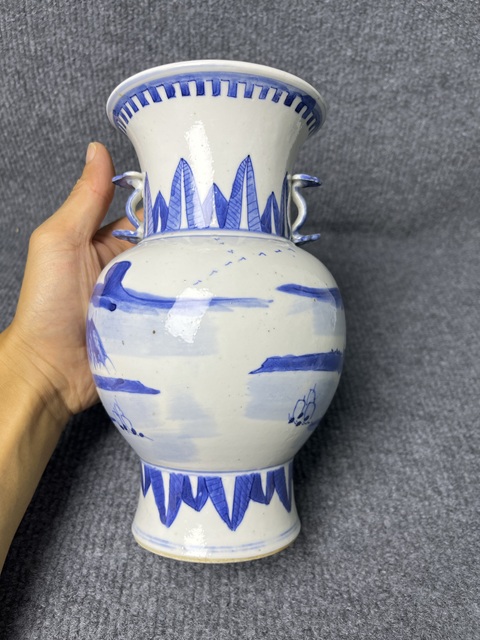 古玩陶瓷青花山水人物故事紋如意耳尊拍賣，當前價格6588元