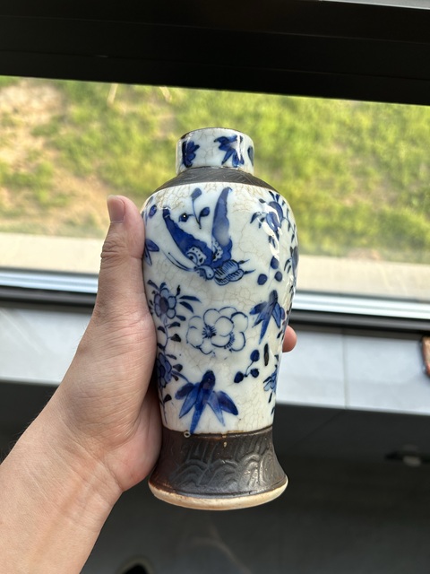 古玩陶瓷哥釉青花瓶真品鑒賞圖