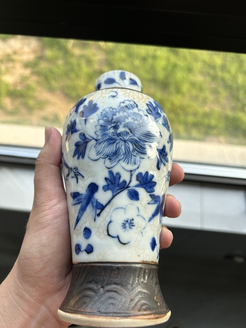 古玩陶瓷哥釉青花瓶真品鑒賞圖