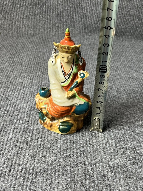 古玩陶瓷唐僧塑像拍賣，當前價格699元