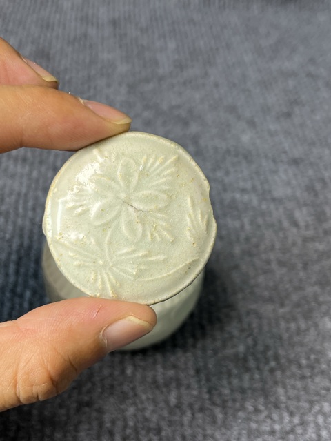 古玩陶瓷青白釉刻劃花卉紋蓋罐拍賣,當前價格666元
