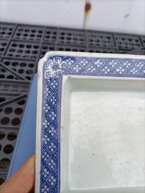 古玩陶瓷青花纏枝花紋水仙盆真品鑒賞圖