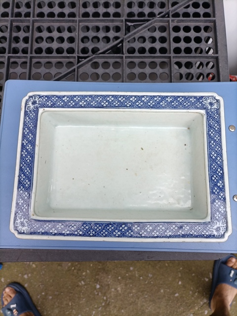 古玩陶瓷青花纏枝花紋水仙盆真品鑒賞圖