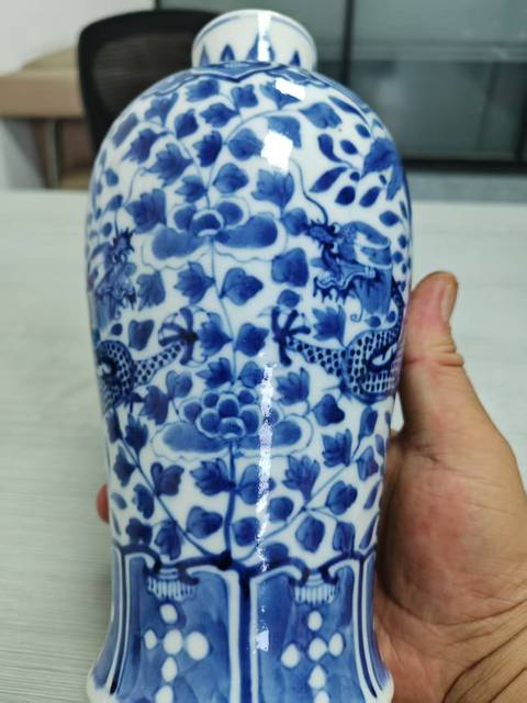 古玩陶瓷青花龍紋雞腿瓶真品鑒賞圖