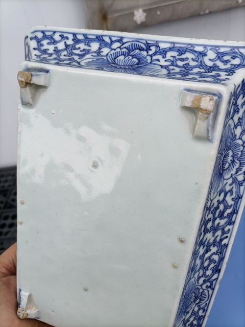 古玩陶瓷青花纏枝花紋水仙盆真品鑒賞圖
