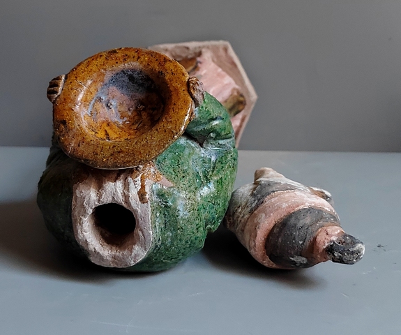 古玩陶瓷明三彩人物俑真品鑒賞圖