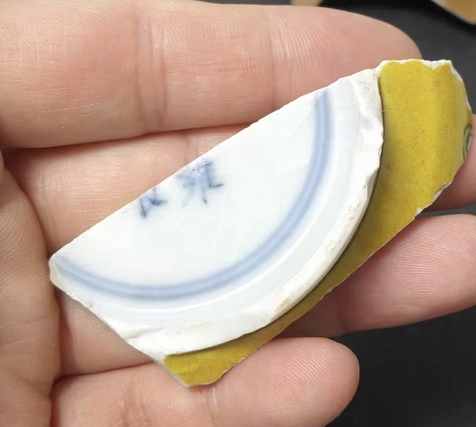 古玩陶瓷黃釉標本真品鑒賞圖