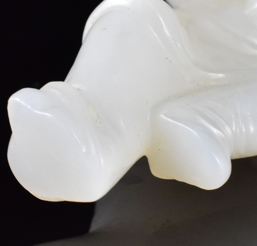 古玩玉器和田玉雕持蓮童子真品鑒賞圖