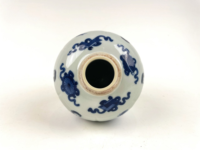古玩陶瓷清康熙·青花四美圖瓜棱罐拍賣,當前價格2997元