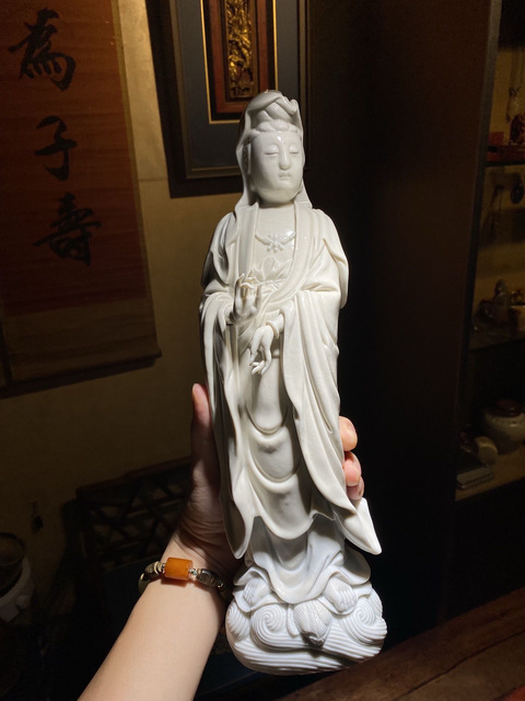 古玩陶瓷德化白瓷觀音菩薩造像真品鑒賞圖