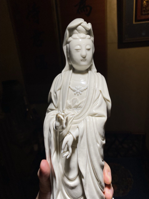 古玩陶瓷德化白瓷觀音菩薩造像真品鑒賞圖