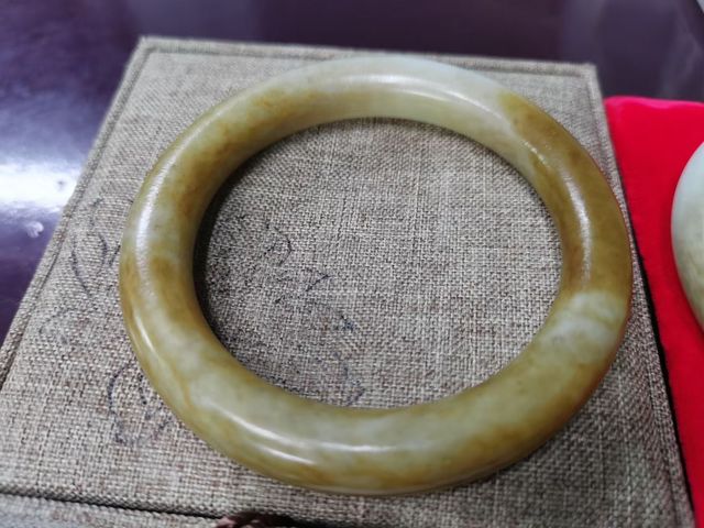 古玩玉器玉鐲子真品鑒賞圖