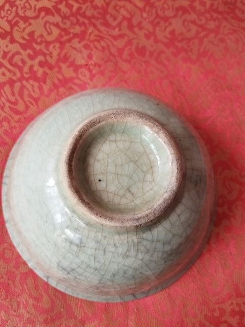 古玩陶瓷龍泉窯碗真品鑒賞圖