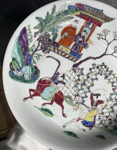 古玩陶瓷民國粉彩人物故事盤真品鑒賞圖
