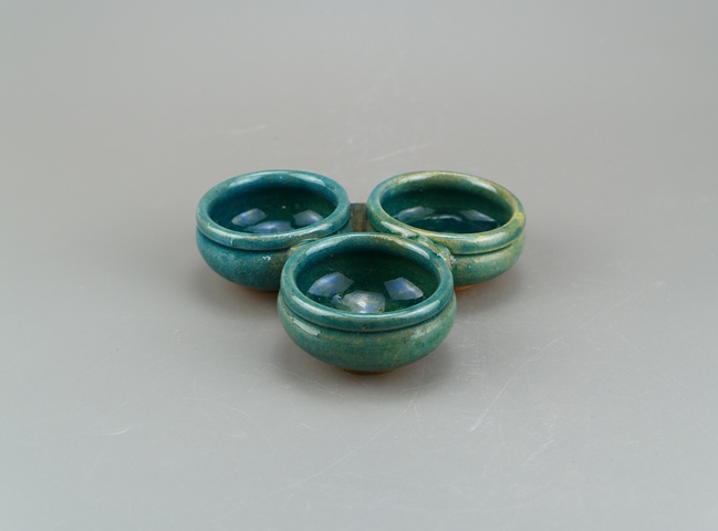古玩陶瓷孔雀藍(lán)釉三連洗真品鑒賞圖