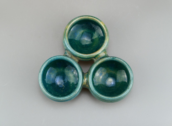 古玩陶瓷孔雀藍(lán)釉三連洗真品鑒賞圖