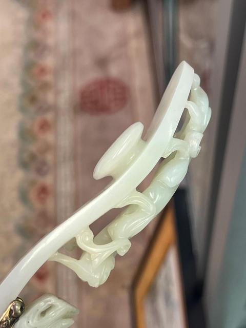 古玩玉器和田玉龍紋帶鉤真品鑒賞圖