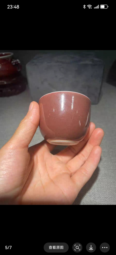 古玩陶瓷紅釉杯真品鑒賞圖