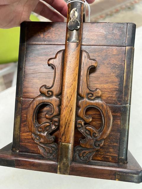 古玩雜項(xiàng)提盒真品鑒賞圖