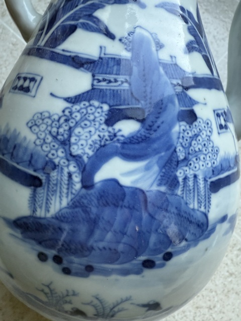 古玩陶瓷樓臺亭閣青花執壺真品鑒賞圖