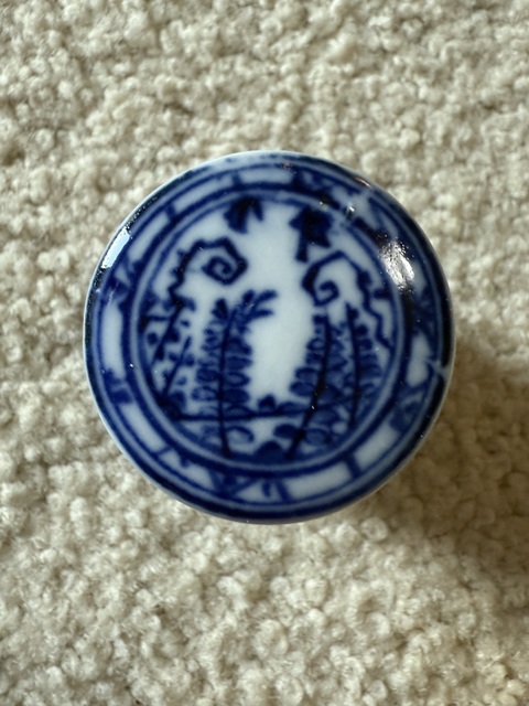 古玩陶瓷青花蓋盒真品鑒賞圖