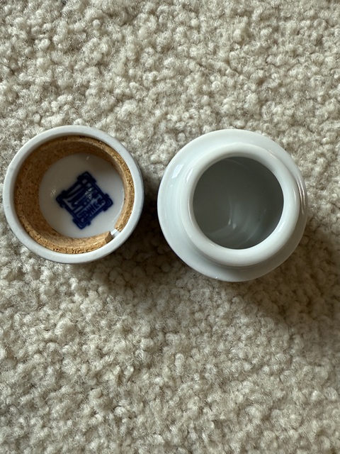 古玩陶瓷青花蓋盒真品鑒賞圖