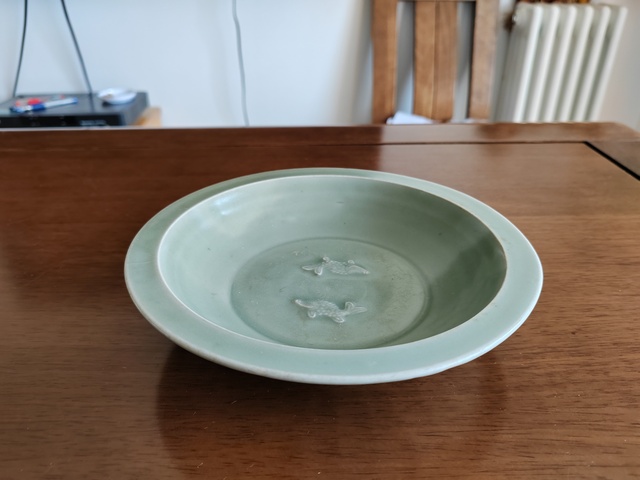 古玩陶瓷龍泉青瓷雙魚洗真品鑒賞圖