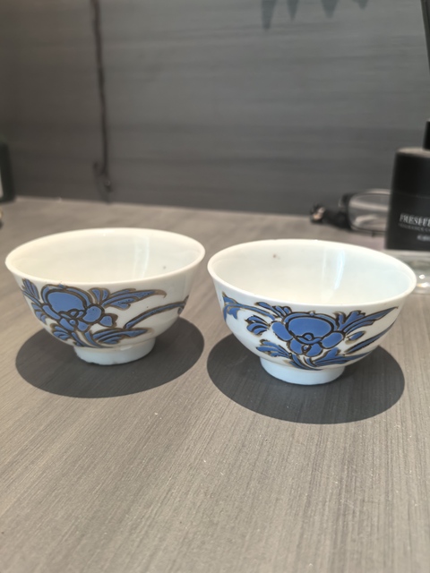 古玩陶瓷花卉紋杯真品鑒賞圖